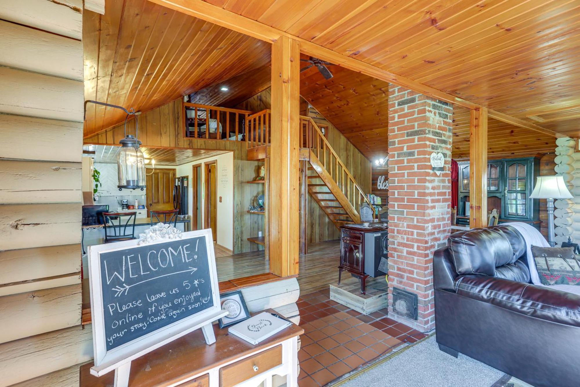 Quiet Shiloh Retreat With Spacious Yard And Fireplace! Exteriör bild